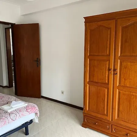 Cozy 2 Bedroom With Patio In *